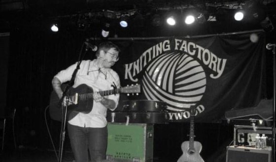 HoorayJenn's tweet photo. @cityandcolour My first City and Colour show at the Knitting Factory in LA, March 2008 🖤 https://t.co/cXVZgWWG5v