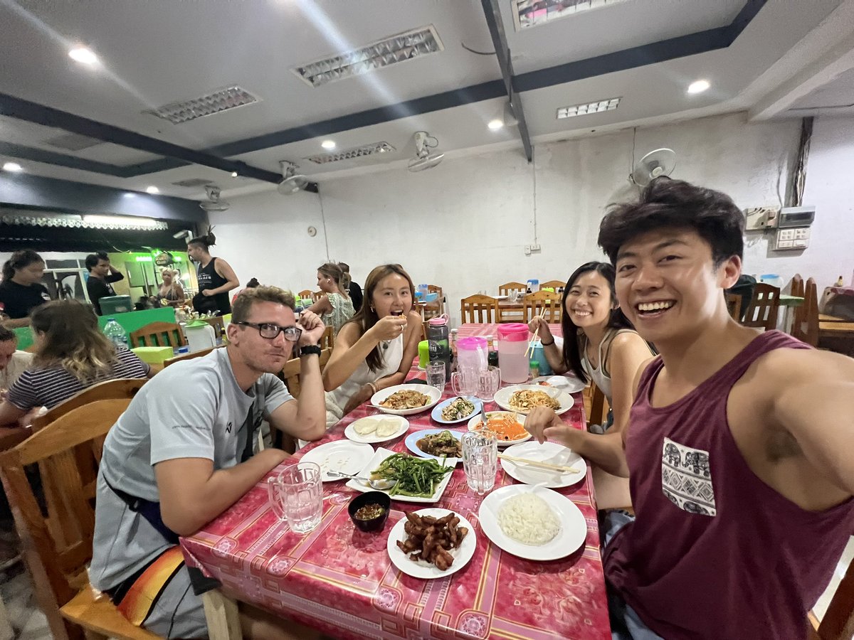 minieoreos's tweet photo. ✅ Open Water Scuba certified

Got to catch up with an old friend and made some new friends too! https://t.co/8l5kRbs2LN