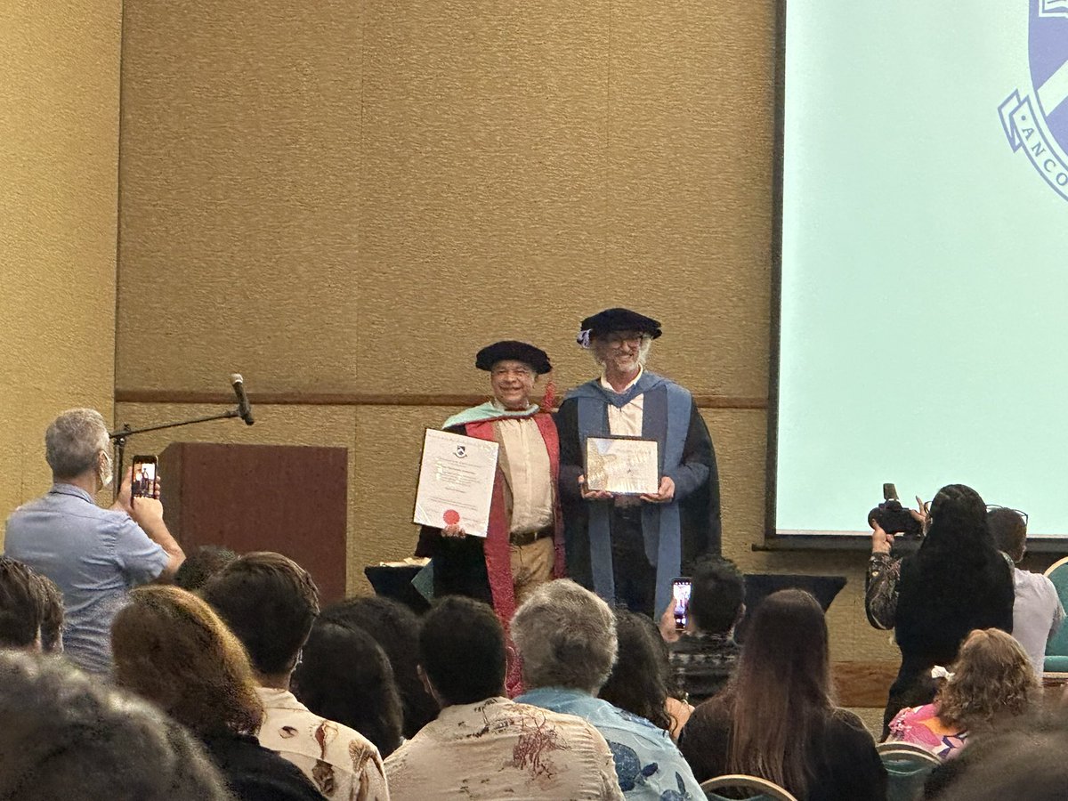 Diego Amorocho was unable to participate in his PhD graduation 13 years ago, so his advisor <a href="/LetsGetPhysEcol/">Richard Reina</a> created a real life ceremony this evening. #ISTS41_Cartagena