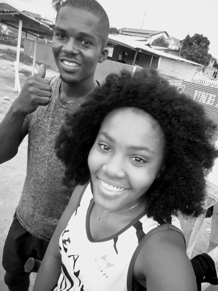 La raquette c'est une armée pour nos plaisirs .