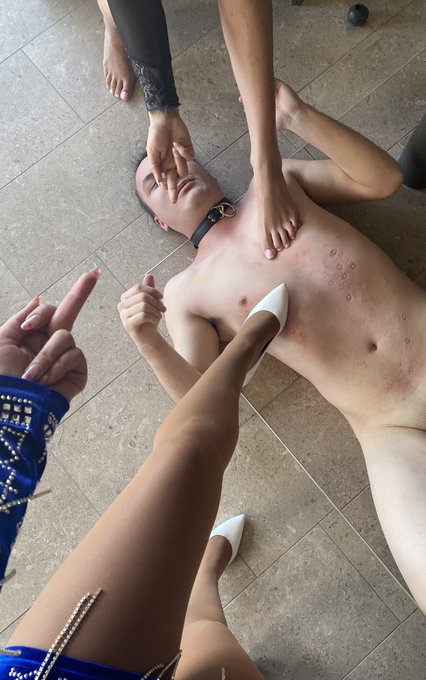 2 pic. It was screaming&hellip; how lucky 😈😈 @slaveforvenus @AmerMeanGirls https://t.co/U4JKzuzPDL