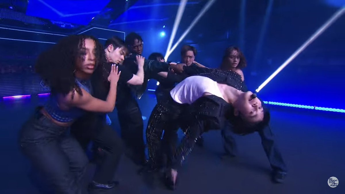 0613frames's tweet photo. I also really love that throughout every #Jimin_FACE release there is an emphasis on these visuals of human bodies intertwining, coming together as one to bring focus to &amp; support Jimin at the center. It also highlights Jimin’s background in contemporary dance to the fullest. <3 https://t.co/gsZfHNIrge
