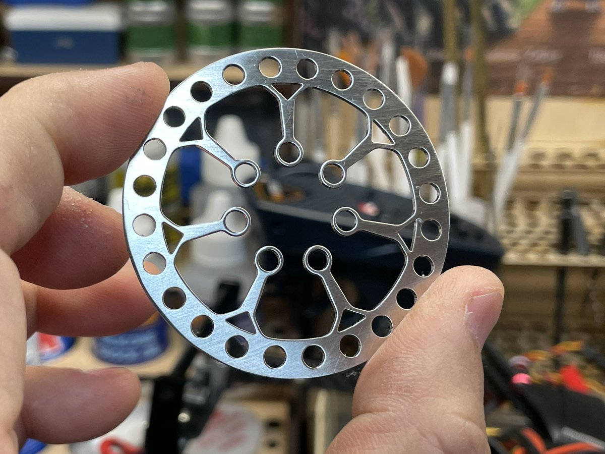 cooleo1966's tweet photo. Decorative rims. https://t.co/7ldi1yzmnd