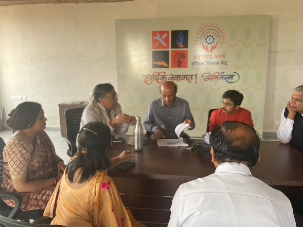 lubindia's tweet photo. #Skill_Development_CENTER at Sitapura Jaipur visited  by Shri @GSOjhaBJP ji, Shri Tara Chand Goyal ji, Shri Anju Bajaj ji, Shri O. P. Gupta ji &amp; Shri Ganesh ji from NSDC. https://t.co/vrfxMb7s18