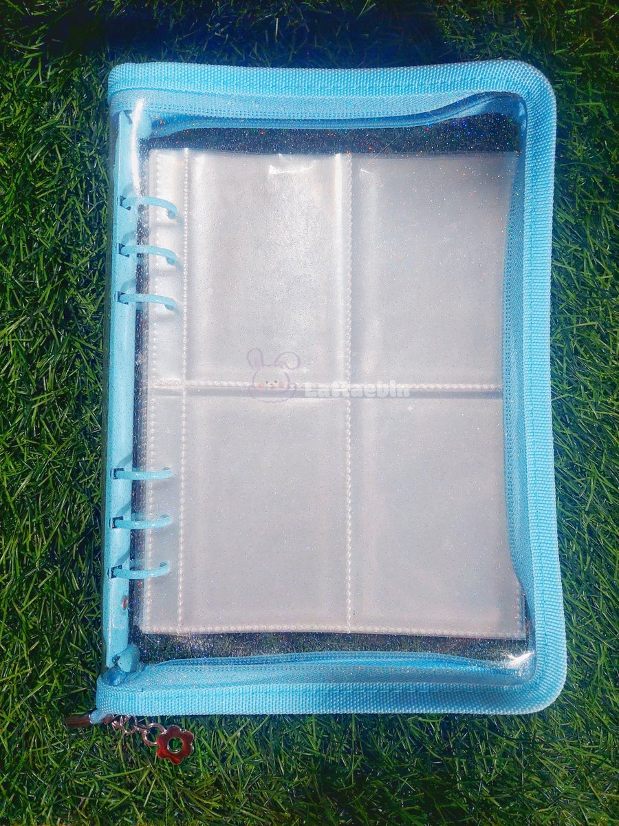 lattaebin's tweet image. :¨·.·¨: 
 `·..♡⃗    wts | want to sell    ˎˊ˗

꒰ preloved binder zipper Blue with sleeve 4p 20lembar &amp;amp; sleeve 2p 1p ꒱ 

✧ 70k inc packing exc.adm 
✧ good condi
✧ bisa shopee🍊 free ongkir
📍Jakarta 

tags. wts want to sell preloved binder A5 zipper bibimcat blue