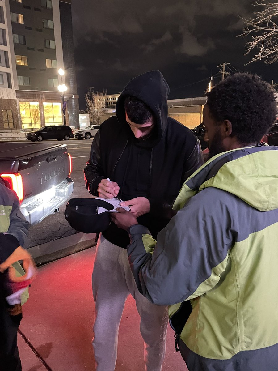 Tom Williams tweet media