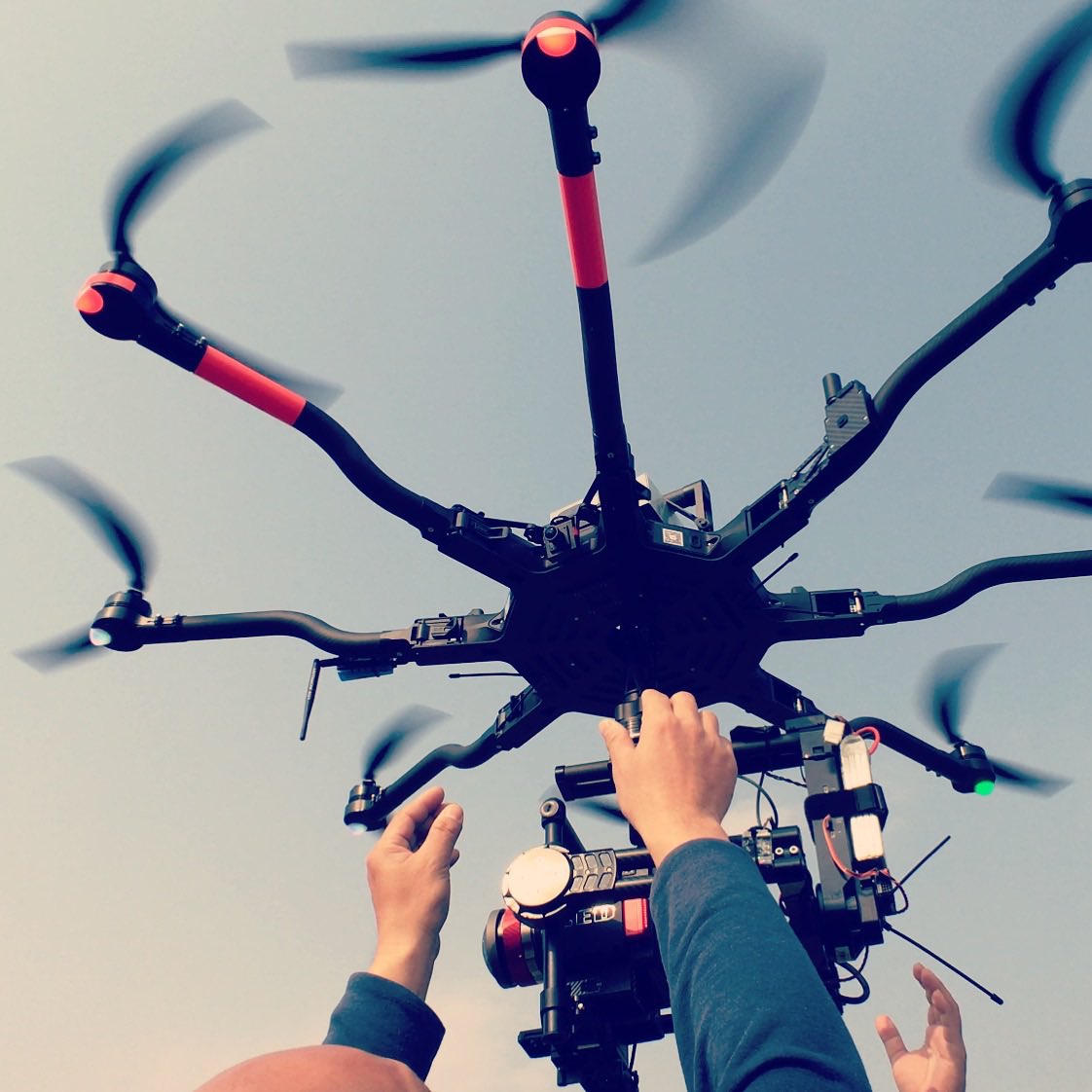 cooleo1966's tweet photo. Working in China, aerial photography is my favorite job. #aircam https://t.co/Ru5vYSxttH