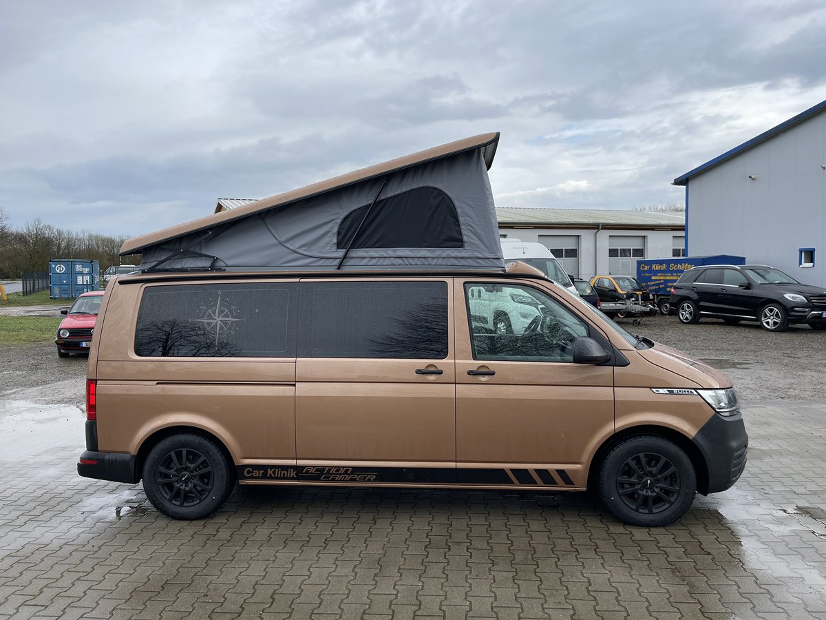 ActionCampervan's tweet photo. Wir präsentieren zu unseren 20 jährigen Firmenbestehen den Car Klinik Action Camp4.0 Ausbau für den Langen Radstand VW T6.1 in Echtholz mit schlafsitzbank 
 #campervan #camperausbau #camperlife #camperliebe #vanausbau #vw #aufstelldach #vw #vwt6camper #vwt6 #vwt6campervan https://t.co/8El967u1j1