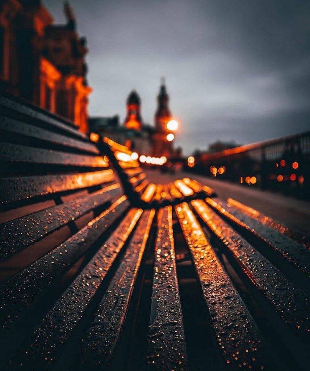HASenanayake's tweet photo. #streetphotography #photography #beautiful_night #light #lovelytwt #nightlife #Alone
Your feeling ??? 😎🤏 https://t.co/1J93XE8qeQ