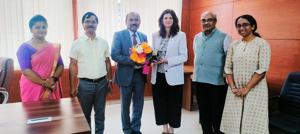 albarrett09's tweet photo. Thank you to #ProfJoshi and the wonderful Karnataka State Higher Education Council @kshec for hosting us yesterday to discuss the thriving collaborations between HEIs in Karnataka and the UK. VCs, Sts and faculty all set to visit UK over the coming months. @inBritish https://t.co/jkwcaKxqpC