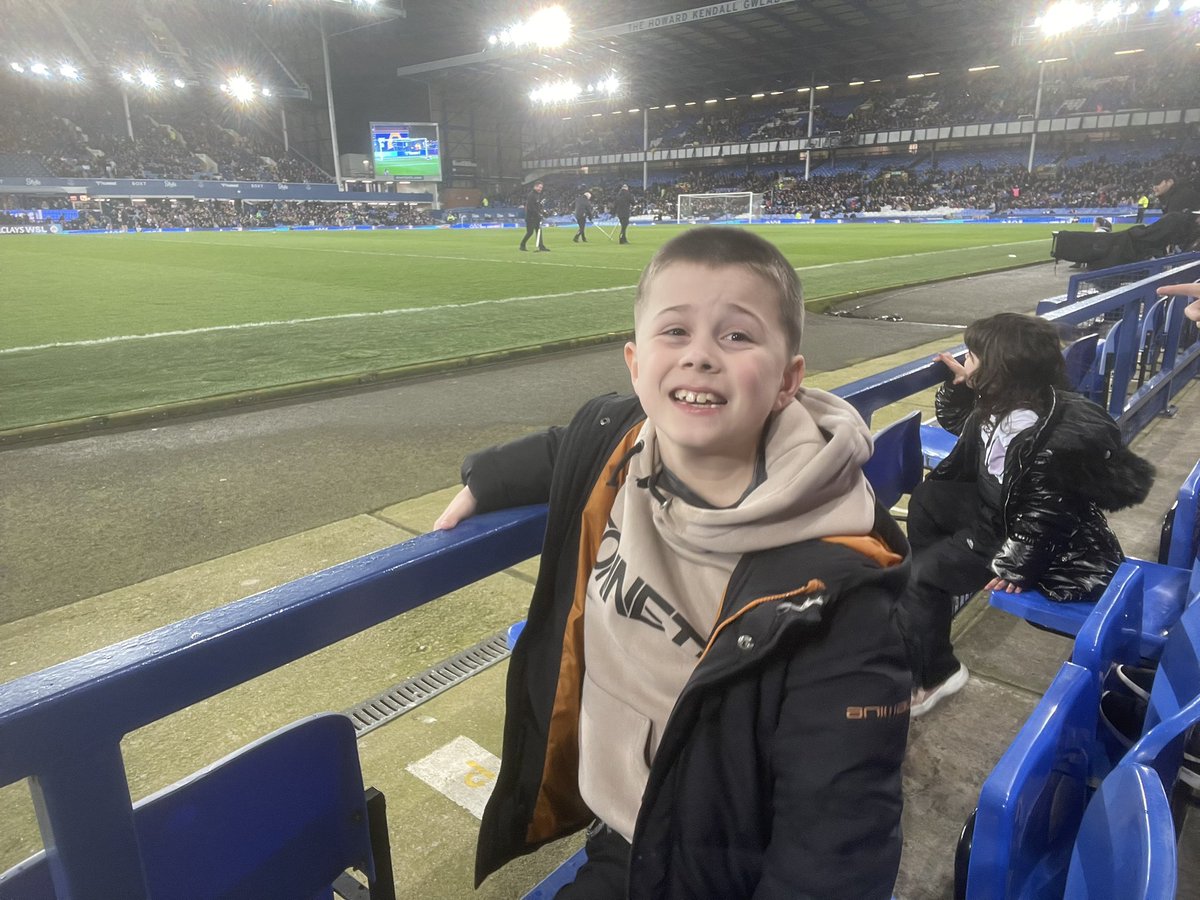 Amazing night taking Aidan to his first football match as he cheered on <a href="/LiverpoolFCW/">Liverpool FC Women</a> . Great feeling to watch him shouting and clapping for both teams as he had the best night #AutismAwareness #EVELIV