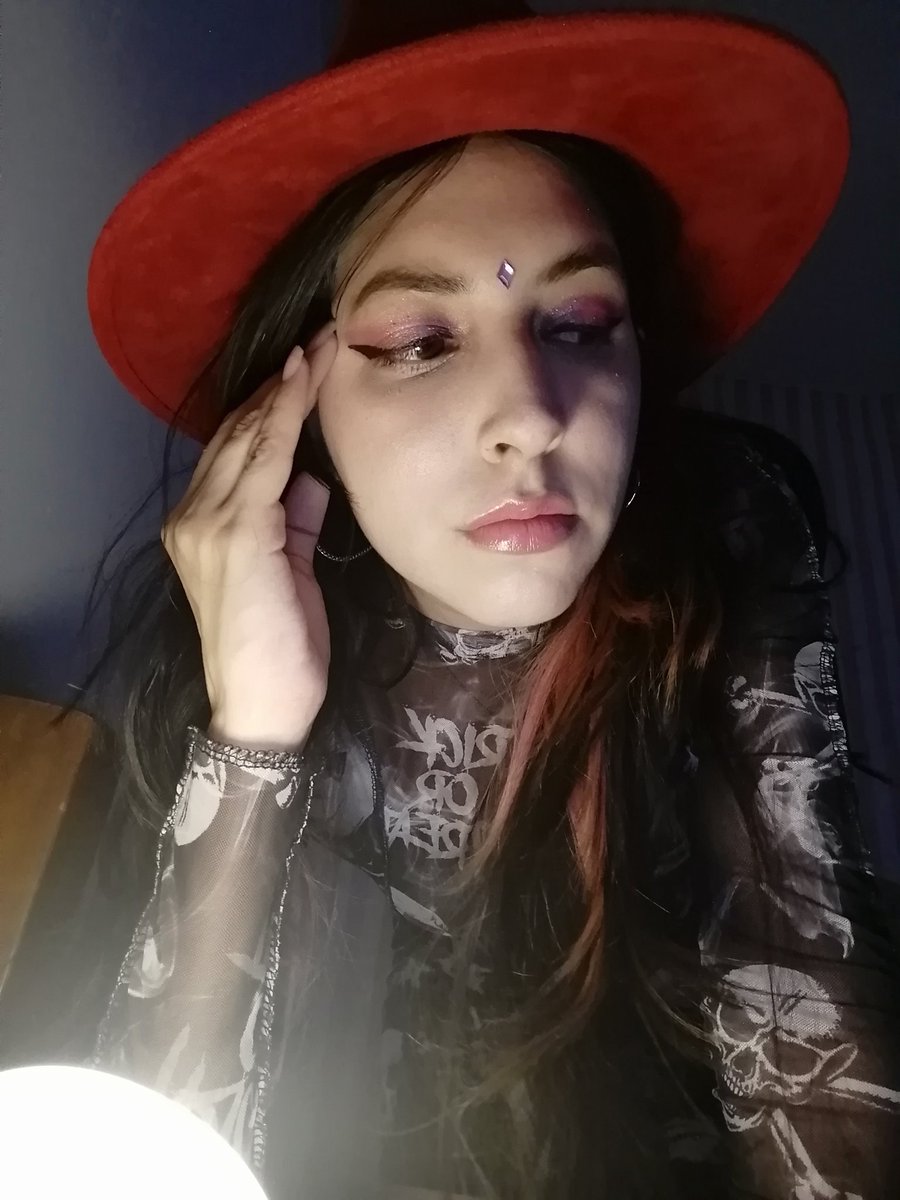 RobinRoxanne236's tweet photo. Ya estamos en vivo 🥰+ terror.
https://t.co/WfW7eIxLTr https://t.co/ZMpqxxu6pA