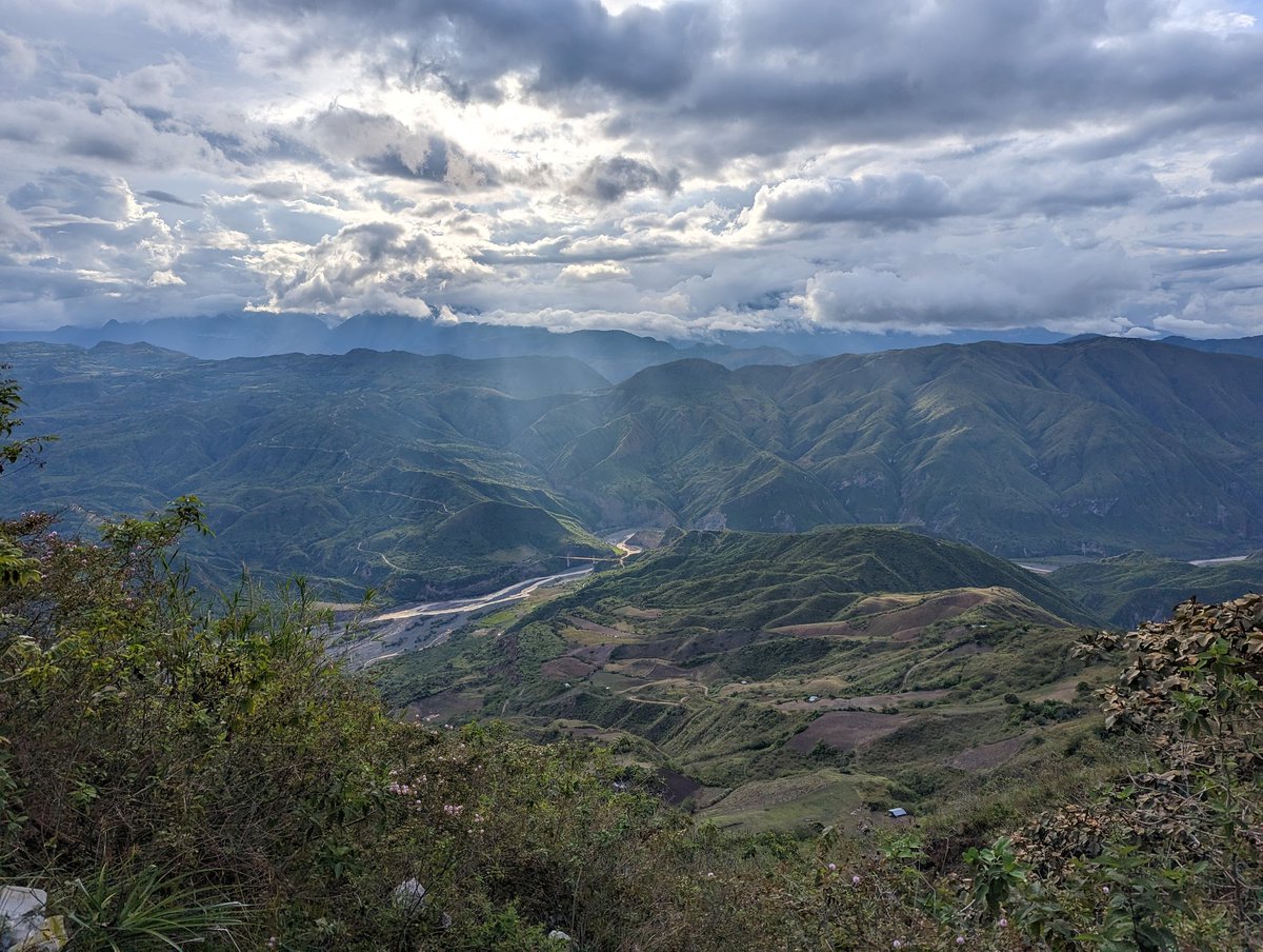 Difficult to get to with the closure of Pan-American 🛣️ but really happy we were able to make it to Patía in Cauca to meet again with smallholder farmers for workshops sharing our project findings and how outcomes are being used towards sustainable farming in 🇨🇴