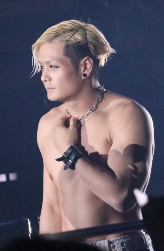 uEHpRMWlfgYtKh3's tweet image. #atpw #ajpwドリームパワーシリーズ2023 #ライジングHAYATO #ゼンニチフォト大賞 
2023.3.21大田区総合体育館
ビジュアル系１２０％の入場🌹