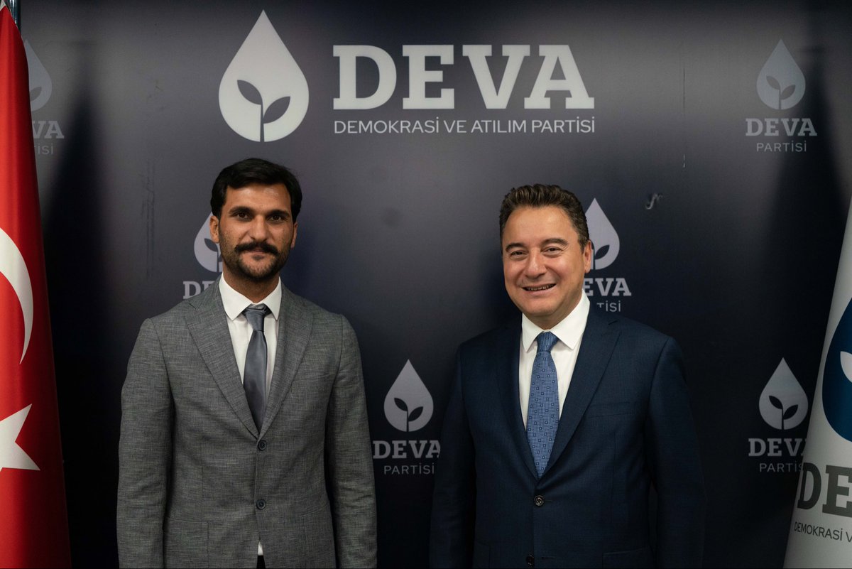 AydininDevasi's tweet photo. Genel Merkezimizin ilgili kurullarında yapılan değerlendirmeler sonucunda Yönetim Kurulu Üyemiz , Kurumsal İletişimden  Sorumlu Başkan Yardımcısı Sn. @Hakanislerr Aydın İl Başkan Vekili olarak atanmıştır.
Sn. Başkanı tebrik ediyor, yeni görevinde başarılar diliyoruz. https://t.co/fwNqP32t0r