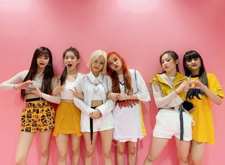 Divinitxs_twt's tweet photo. La pequeñitas @magiclifve nos han invitado a su #ℭha𝕡terおび y no podemos estar más felices. Tanto que nos hemos preparado muchito para darles uno de nuestros mejores stage. 

𝖀h-uh-𝕠h (!) ☆ #𝐃i𝑣initês ‧₊˚ https://t.co/1ul7j2GLGc