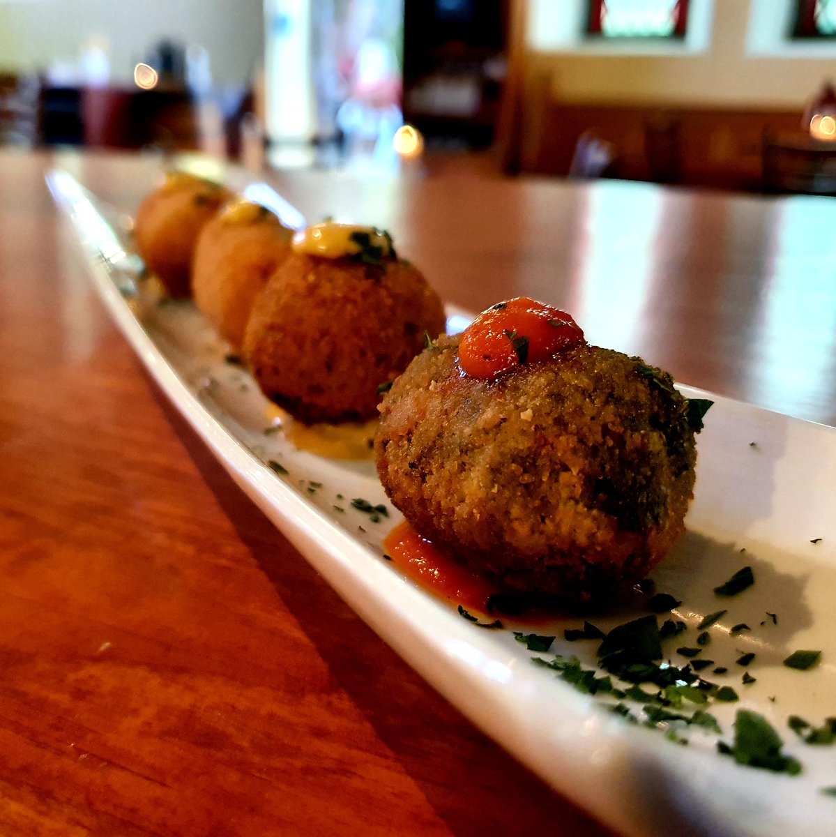 Who is in the mood for croquettes? Tapas is back at 10 Bridge Street as are a big crowd favourite Croquettes! We are open tonight from 6pm, book your table at 10bridgestreet.ie or give us a ring on 0669762347

#Tapas #Croquettes #10BridgeStreet