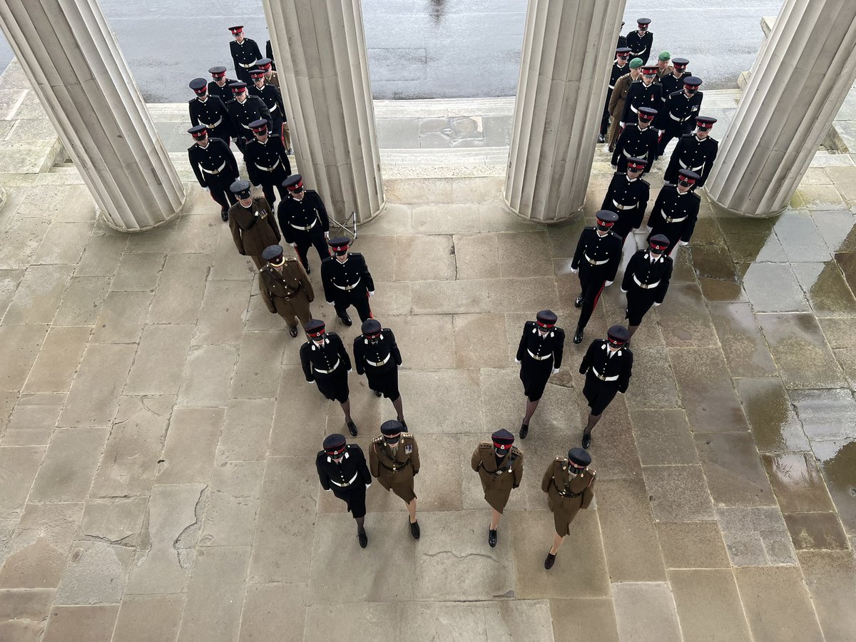 Final rehearsals complete, uniforms pressed & boots polished

Watch the commissioning parade for CCS231 at fb.watch/juyoCB7GhQ/ & see #ArmyReserves & PQOs march up the iconic Old College steps @RMASandhurst

#Belonging #ReservedForMore #GetOnParade @BritishArmy @UKArmyOfficer