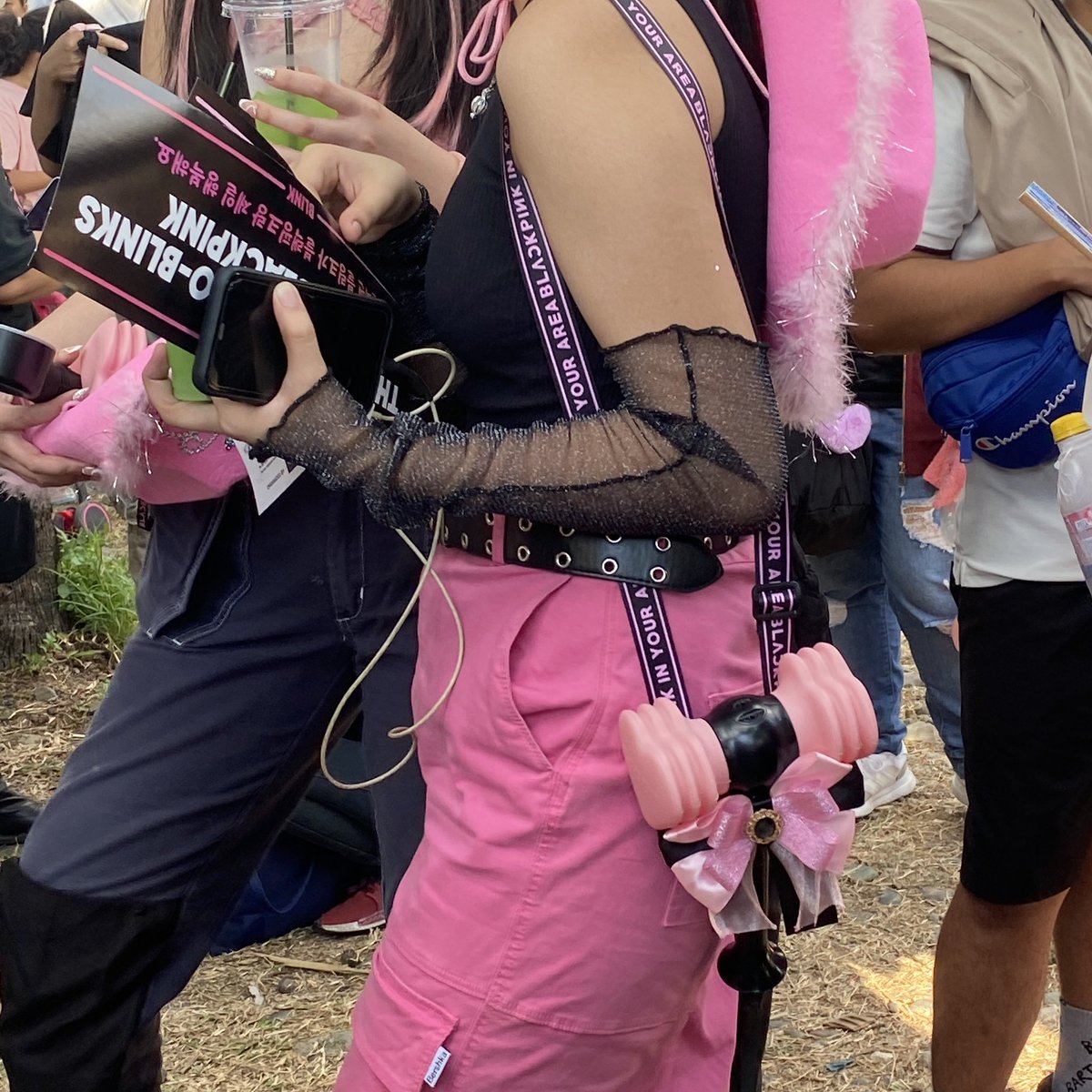 lyka_nics's tweet photo. BLACK TO THE PINK 🖤💗

It’s raining black and pink here at the Philippine Arena for Day 1 of #Blackpink’s World Tour [Born Pink] Manila [Bulacan].

Are you ready, Filo Blinks?

#BORNPINKinManila_BulacanD1 @PhilippineStar https://t.co/yMpDulooMV