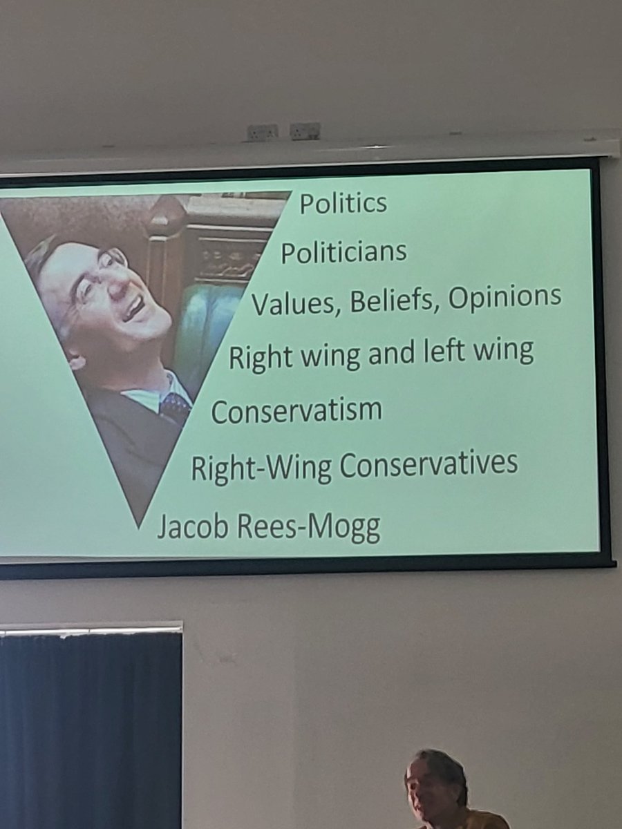 Brilliant session on curriculum with <a href="/Trivium21c/">Martin Robinson</a> at #researchEDBrum lots of food for thought. Can't wait to buy and read the new book.