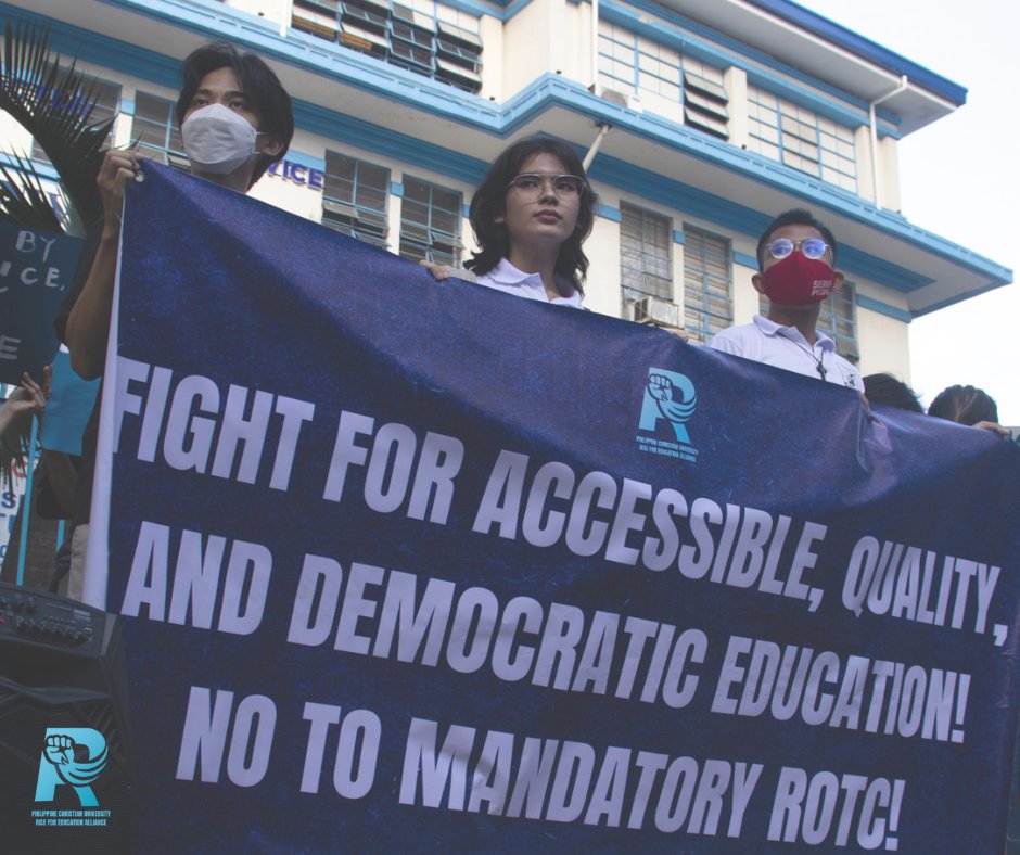 ICYMI: Students from different schools around Taft conducted a March to Merge program at Philippine Christian University to address their concerns in Mandatory ROTC that is a threat to the students' academic freedom.

#March2Merge4Eduk
#NoToMandatoryROTC
#EducationForAll