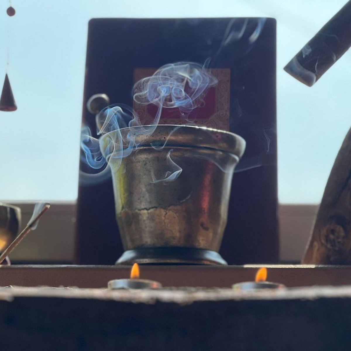 santinastorni's tweet image. ✨GRAZIE✨
Voglio #ringraziare tutti i partecipanti del #RitirodiPrimavera &apos;23.
Poiché la #frequenza raggiunta è stata #memorabile.
Tra prossime #Celebrazioni, #Cerimonie e nuove #stagioni, continuiamo ad onorare il nostro #Essere #Pienamente. 
#Qui ed #Ora
✨SANTINA✨
#ckr 🫴🏼✨