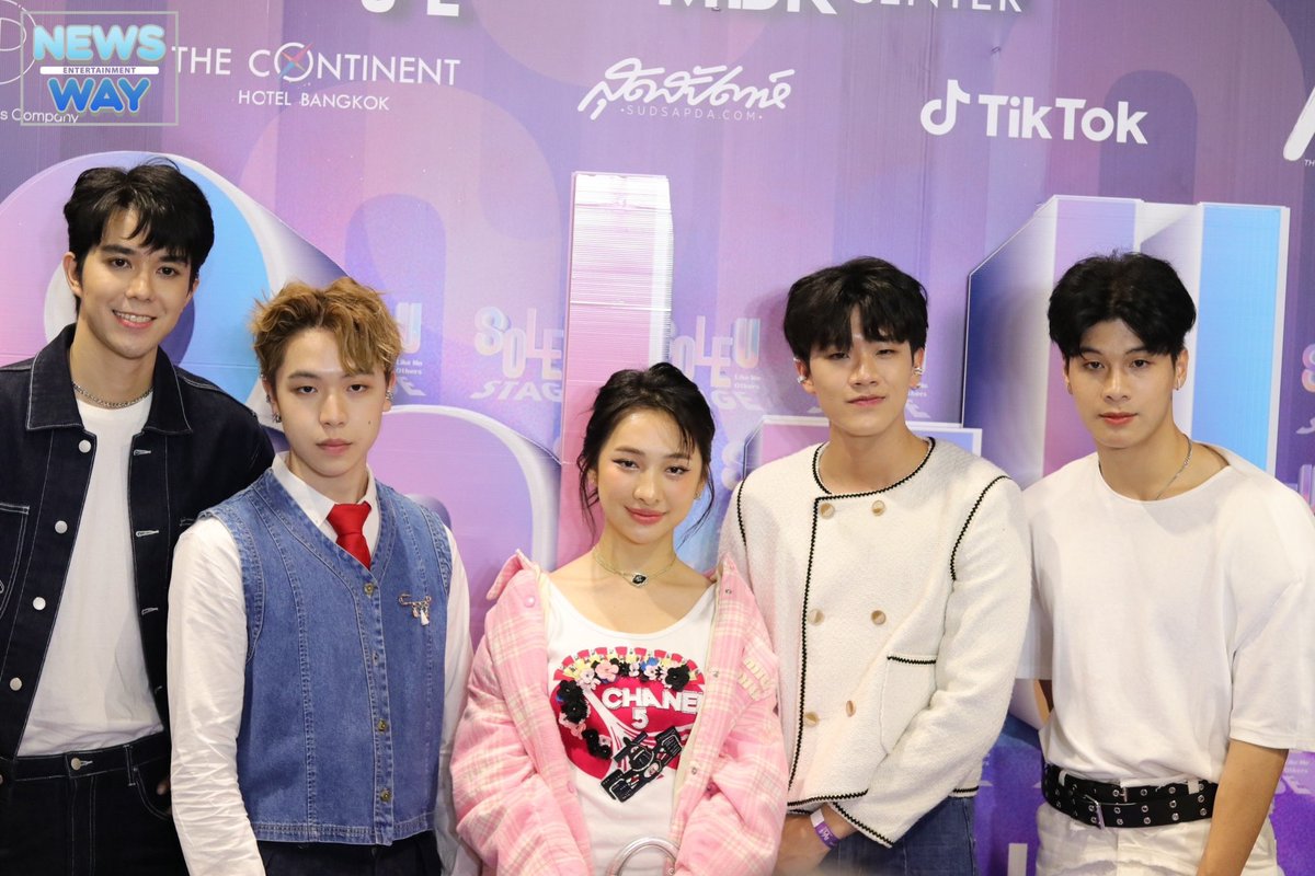 newsway_ent's tweet photo. งาน เปิดตัว SOLE U ENTERTAIN (โซลยูว์ เอ็นเตอร์เทน) บริษัทที่พัฒนาและสานฝันปลุกปั้นเด็กไทยให้มีศักยภาพทั้งด้านการร้องและการเต้นเทียบเท่าศิลปินระดับสากล 

#SoleUStageXMBKCENTER
#SoleUStage #SoleUEnt #SoleUEntertain https://t.co/v8511p2RH2
