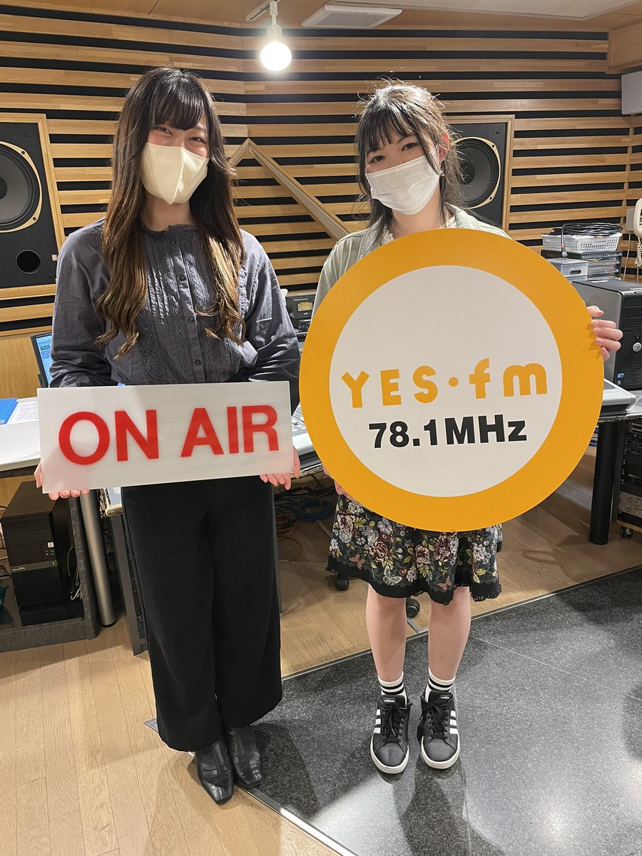 Majiraji_YESfm's tweet photo. 今夜21時からのMajiraji!は…
現DJ最後の放送です😢
最後を聞き届けていただけると嬉しいです✨
#Majiraji #YESfm #OSMDA #DANSeedsPROJECT #KPOP https://t.co/8PvrZORwLA