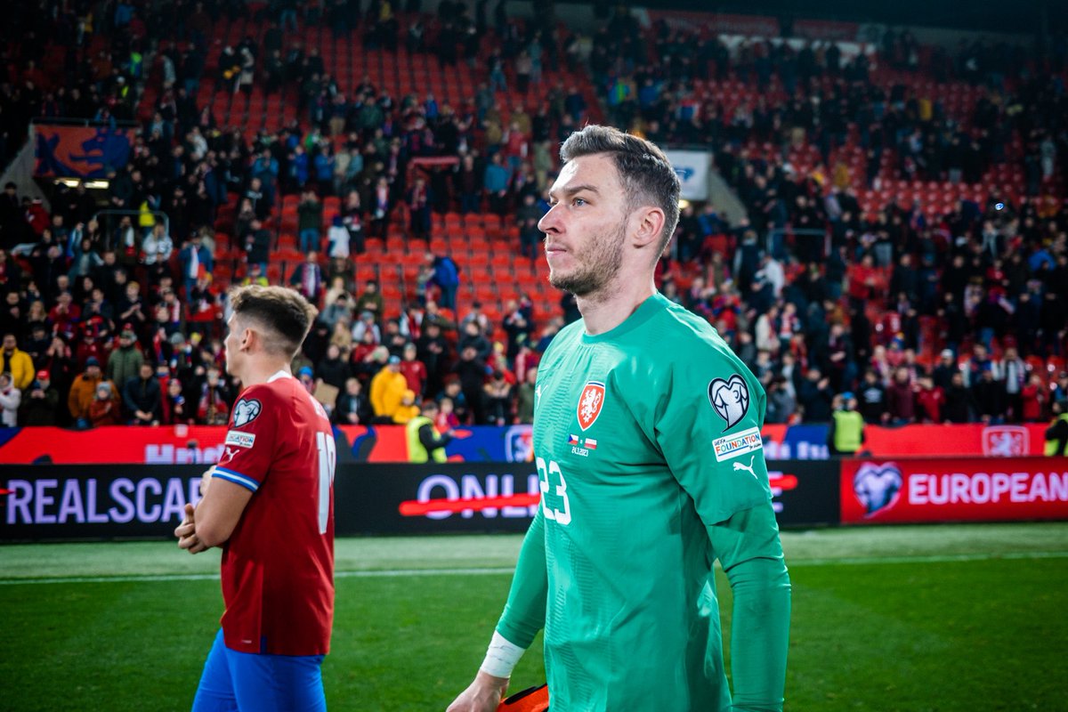 Hello Twitter! 🧤 The road to @EURO2024 has started with a huge win! 🇨🇿 The energy from the stand was amazing! Thank you for your support!