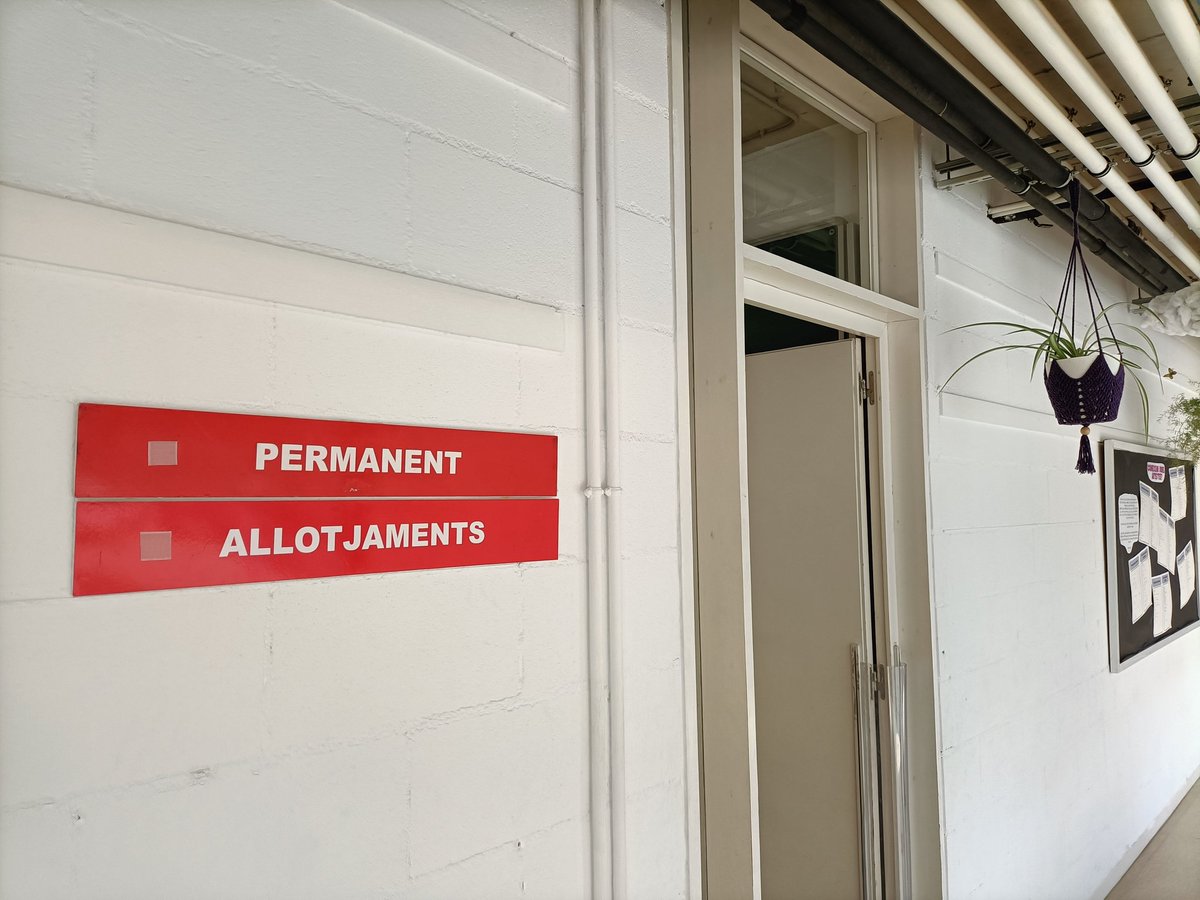 Estem a punt per rebre el final d'etapa de la <a href="/VoltaCatalunya/">Volta a Catalunya</a> a <a href="/AjMolinsdeRei/">Ajuntament de Molins de Rei</a> 
L'emoció de l'esport en viu <a href="/esports_molins/">EsportsMolins</a> #somMadorell #esdeveniments 
Felicitats a l'organització que ho ha fet possible.