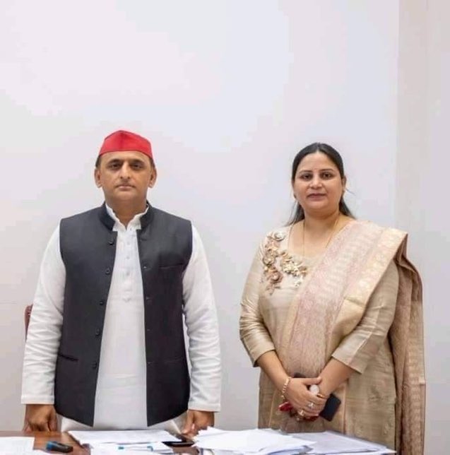 PakkeSamajwadi's tweet photo. असमोली से विधायक @PinkiYadavMLA  Didi  को जन्मदिन की बहुत-बहुत बधाई एवं शुभकामनाएं
@PinkiYadavMLA https://t.co/Oz2hNPN53Z