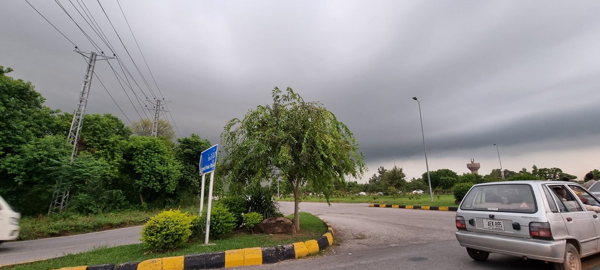 mkhayyams's tweet photo. Raindrops falling, spirits soaring, and the sound of prayers filling the air - this is what makes Ramadan in Islamabad truly magical. May this blessed month bring peace, joy, and countless blessings to all! #RamadanKareem #IslamabadRain #MagicalMonth https://t.co/qyllGwPzAi