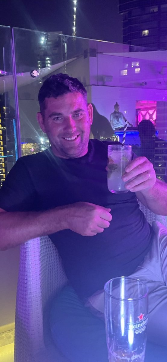 esthersmith212's tweet photo. Happy birthday to my best friend 🎂🥳💙!!!!  @deansmith212 https://t.co/ybBbEM7Osm