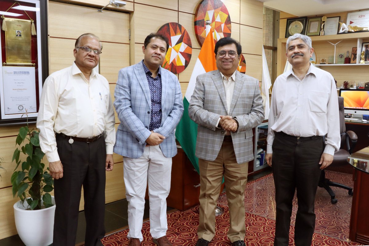 AdvanceDigiTech's tweet photo. MoU signed between @GGSIPUIndia, New Delhi &amp; @AdvanceDigiTech @ IP university Dwarka campus, on 24th March 2023.

https://t.co/8nCCw1pVMJ

MoU covers skill dev, internship and xchng programs bet leading RU academia and biz in areas  #Robotics, #ArtificialIntelligence, #Blockchain https://t.co/Wvy7Wv2Zlp