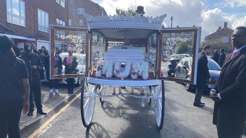 yabaleftonline's tweet photo. Mother of two, Rebecca Ikumelo, who died after being crushed at Asake’s London concert, laid to rest. https://t.co/B9mKizApa4