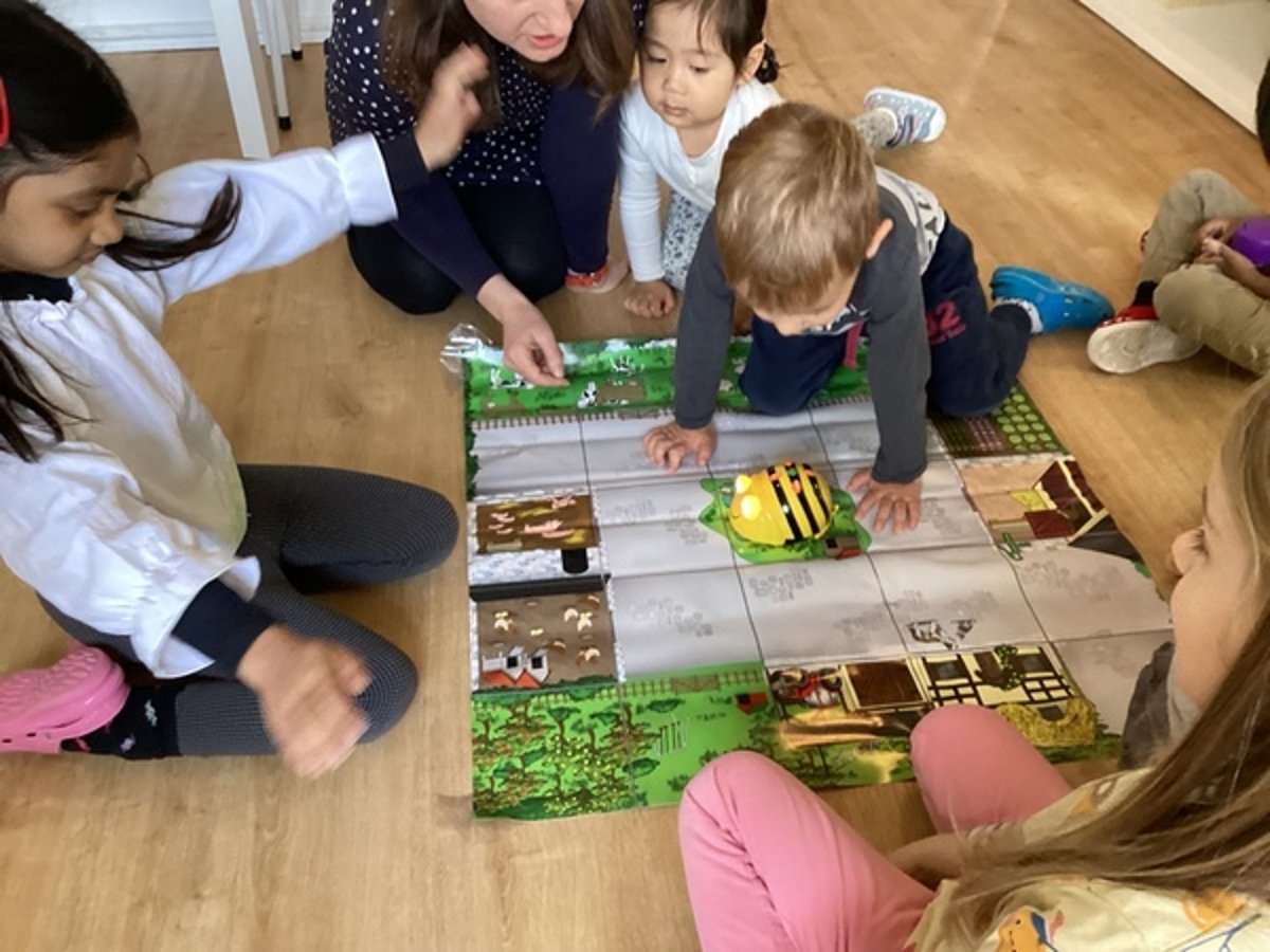 TinytotsD's tweet photo. How machines work, igniting the curiosity among children is more important than teaching them programming languages. Our exploration with simple programming instructions with bots
#STEM #tinytotsdk #kindergarten #preschool #copenhagen #denmark https://t.co/GAl1UJ13F8