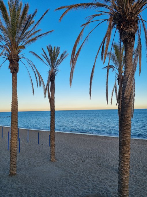 Living life to the fullest #Holliday #sun #Goodtimes ...... https://t.co/ricxKd0Rwd<a href="/tag/holliday"class="tags">#Holliday</a><a href="/tag/sun"class="tags">#sun</a><a href="/tag/goodtimes"class="tags">#Goodtimes</a>