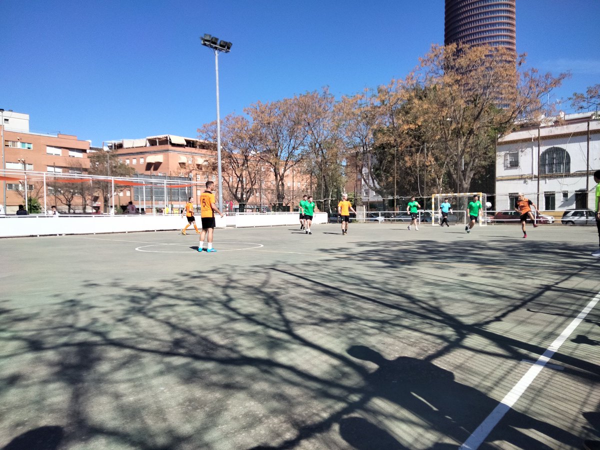 CocaCF_'s tweet photo. Debut en Copa Primavera de la cantera del Coca CD y del primer equipo. En el partido del Coca CD Juniors un fatídico final rompe el empate y pone fin al partido con un 4-5 con derrota coquera. Y por parte del Coca CD con un final de infarto nos llevamos los 3pts a casa con un 8-7 https://t.co/xIgZ29uQTY