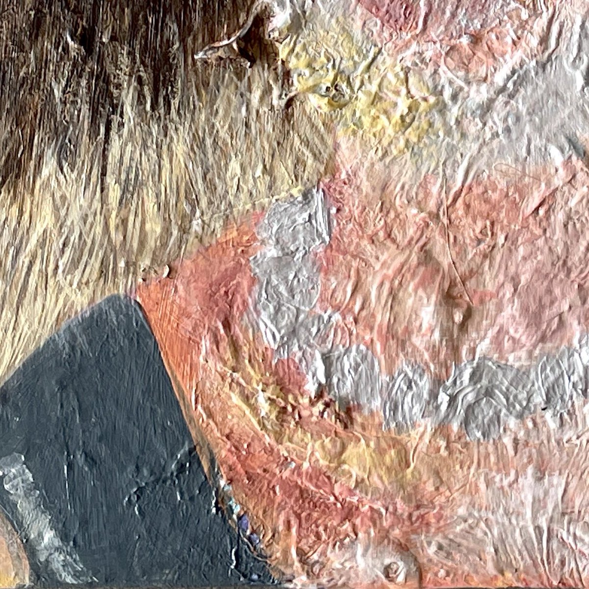MarikaOost's tweet image. Painting my favourite person in the world today. There would never be enough texture to describe this beautiful human.

#textureartist #acrylicart #acrylicpainting #perthart #perthartist #intuitiveartist #selftaughtartist