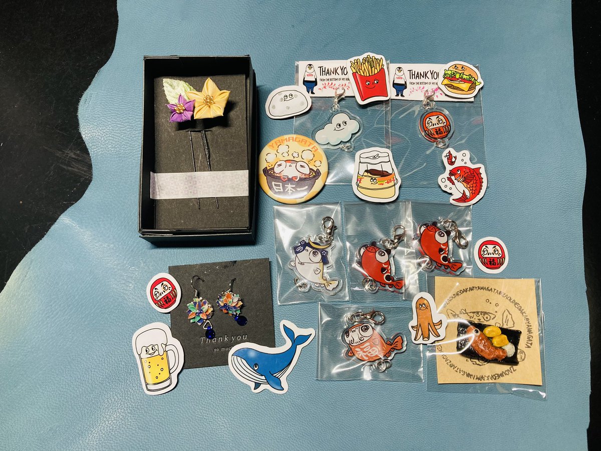 ONE_PIECEbb's tweet photo. 地元でハンドメイドのイベントがあったので、行ってきましたー！
作家さんの皆さん、優しい人多くて、素敵な作品も多かったです！！ https://t.co/mXJwQAxUdF