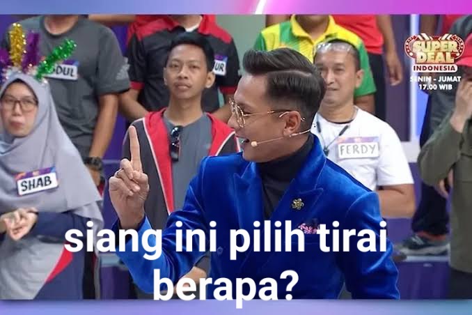 febrio_9's tweet photo. Okeh dihadapan bapak sdh ada 3 tirai, siang ini pilih tirai brp? https://t.co/mypOLwTtTa