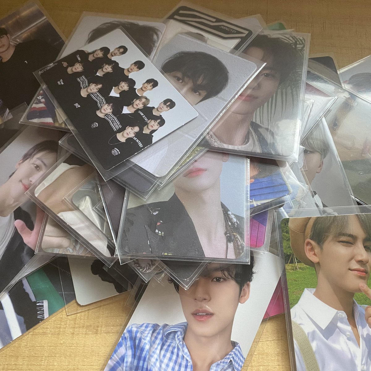 9500cart's tweet photo. thinking of selling all the pcs in my coll except some seungkwan 🫂 need to declutter since i’ll be moving soon~ https://t.co/8YIhyUTJwx