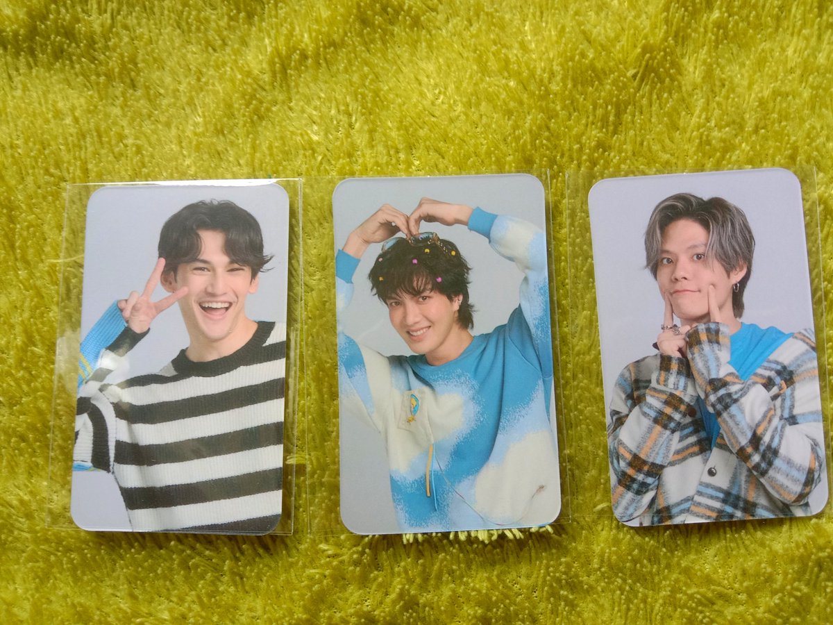 Linlada_Solu's tweet photo. WTS (พร้อมส่ง ! ) ขายใบละ 50 บาท 
Shipping fee 40 บาท เอกชน📮❗
เหมา 3 ใบ 180 รวมส่ง! ｡⁠*⁠♡ dm เลยค่า
ฟอลก่อนเดมนะคะ ทวิตจะแจ้งเตือนคับ
#KinnPorcheTheseries  
#ตลาดนัดคินน์พอร์ช #ตลาดนัดBoc #KinnPorscheMarket https://t.co/ucYJEljXLh