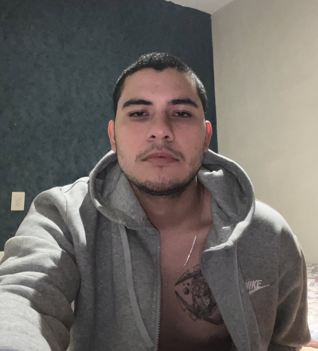 nachosswag_'s tweet photo. Adoptarías a este drogadicto depresivo? yo no 🙅🏻‍♀️ https://t.co/gFu9BIw0rB