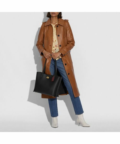 シン・仮面ライダー」緑川ルリ子役、浜辺美波さんのレザーコートは「既