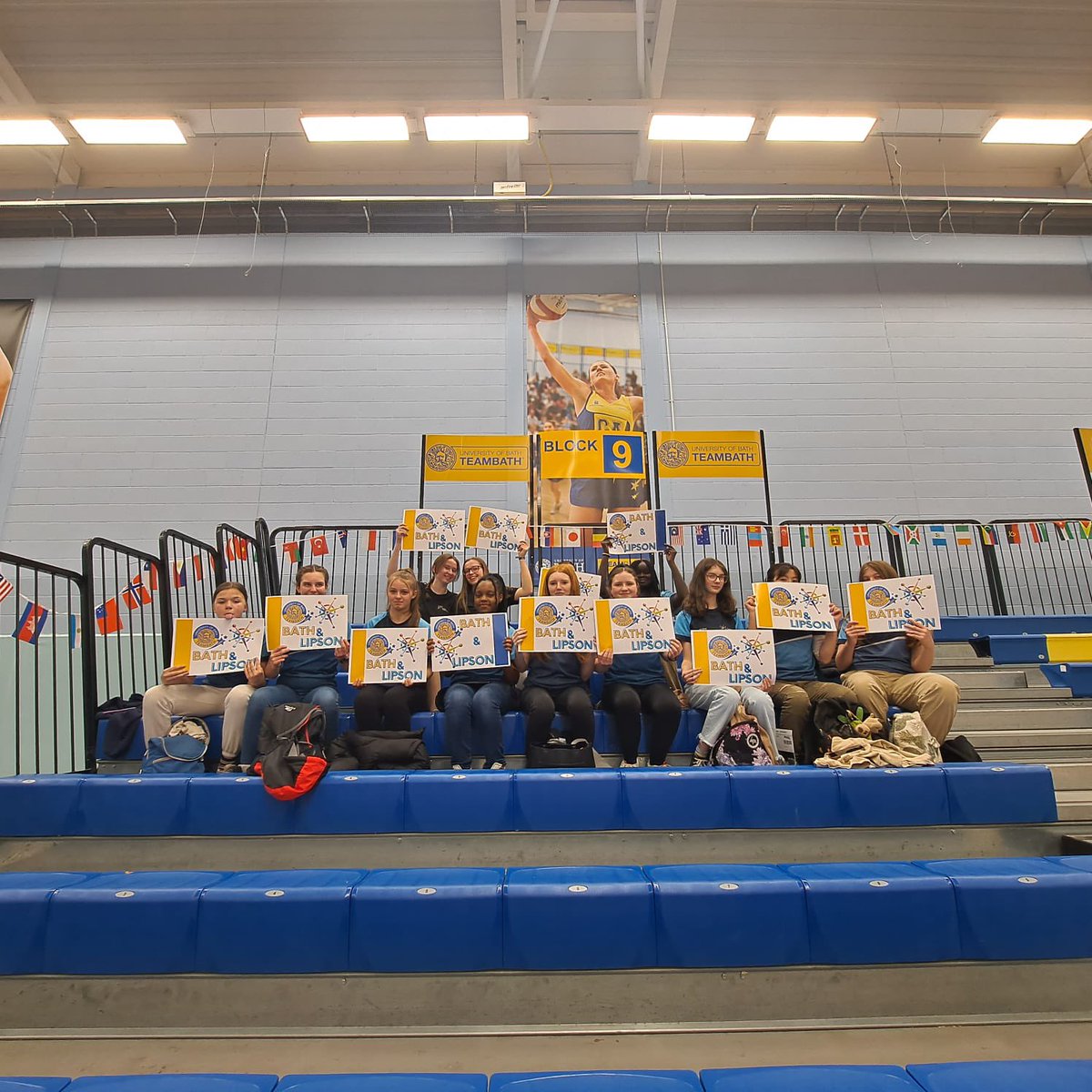 Amazing experience for some of our netballers last night. Great game @TeamBathNetball 💪 unlucky not to win but thank you for having us and letting us be flag bearers 😍 #inspired #BlueAndGold #LipsonLife