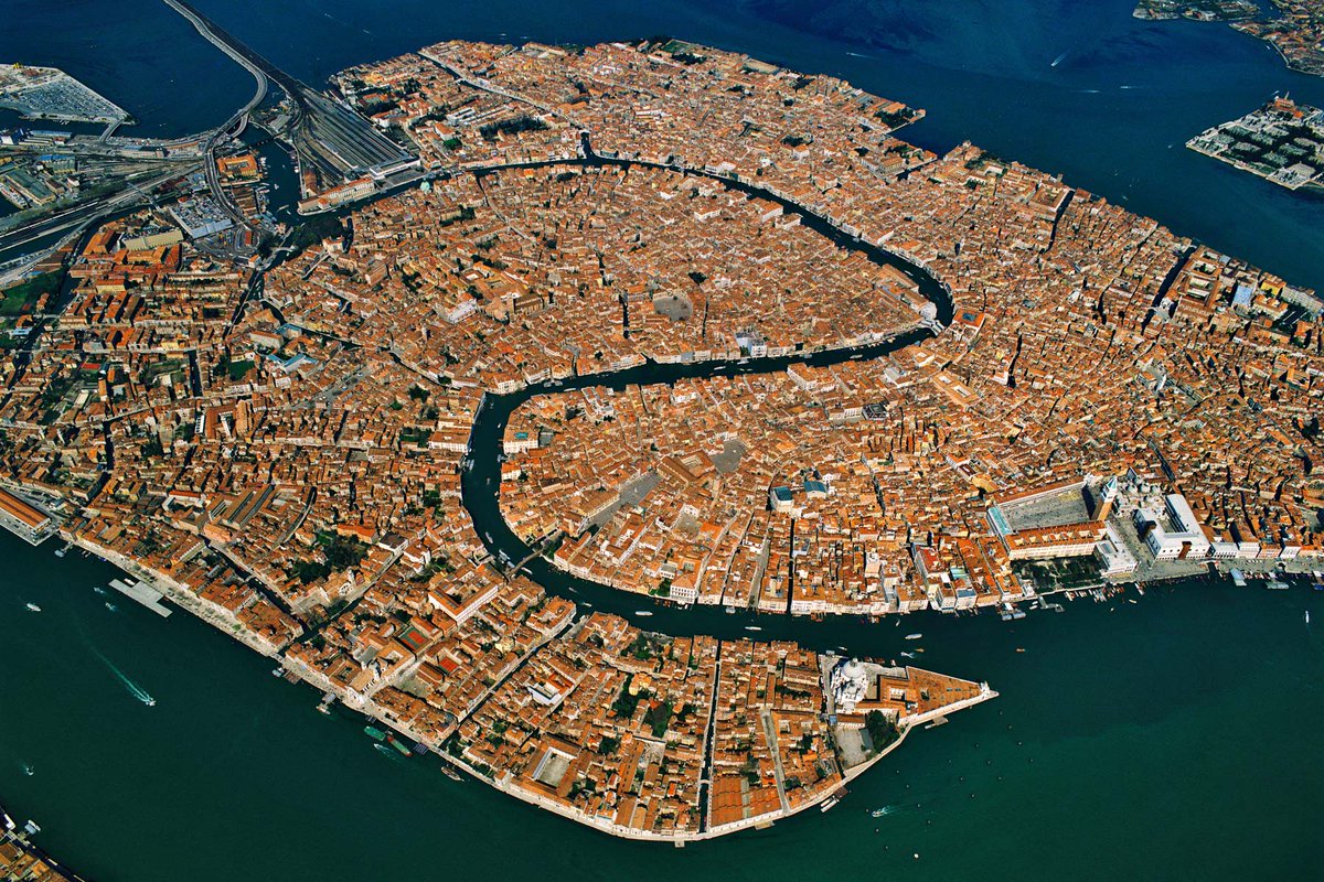 arialuce1's tweet photo. Buondí Venexia Cara
Buondí Venezia mia

Nacque il giorno dell'Annunciazione, 25 marzo 421

© Yann Arthus-Bertrand https://t.co/mVi4cmrmq2