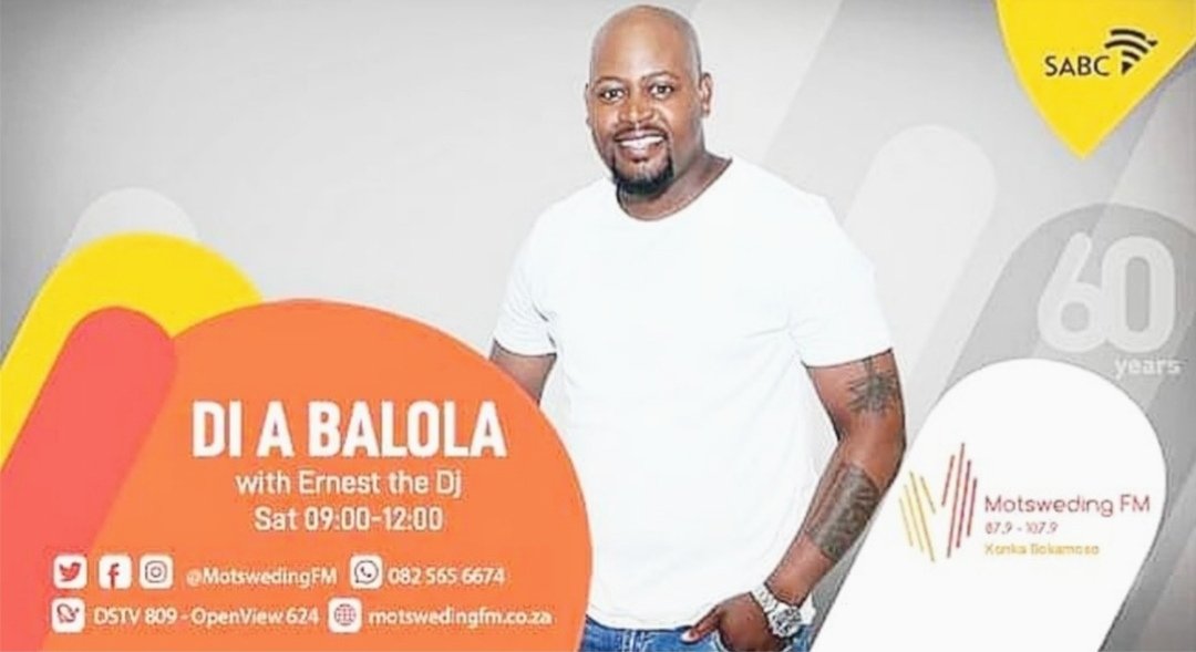 ernestthedj's tweet photo. E GO LLELA MONATE KAE??? 
A re di bale mmogo ditswa mo isong🔥🔥Dibalola😇😋😋 9am to 12pm fela mo @motswedingfm
Ke Motsweding FM Top 30 Coutdown le Tshipi tsa Majeremane🔥🔥 https://t.co/U46PnQj2nx