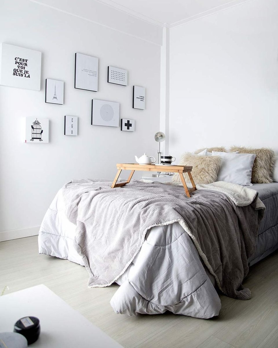 MicasaRevista's tweet photo. ¿Qué prefieres, una casa en blanco y negro con decoración funcional o una casa con colores y contrastes cromáticos? ¡Danos tu opinión! https://t.co/QxrknsyKjV