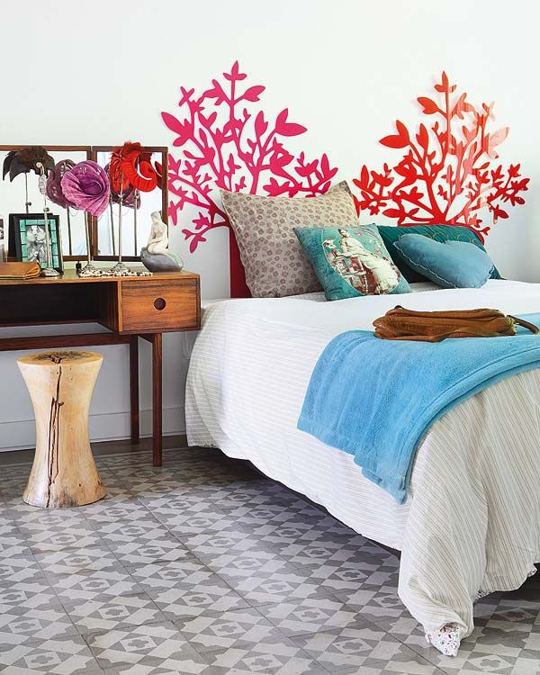 MicasaRevista's tweet photo. ¿Qué prefieres, una casa en blanco y negro con decoración funcional o una casa con colores y contrastes cromáticos? ¡Danos tu opinión! https://t.co/QxrknsyKjV